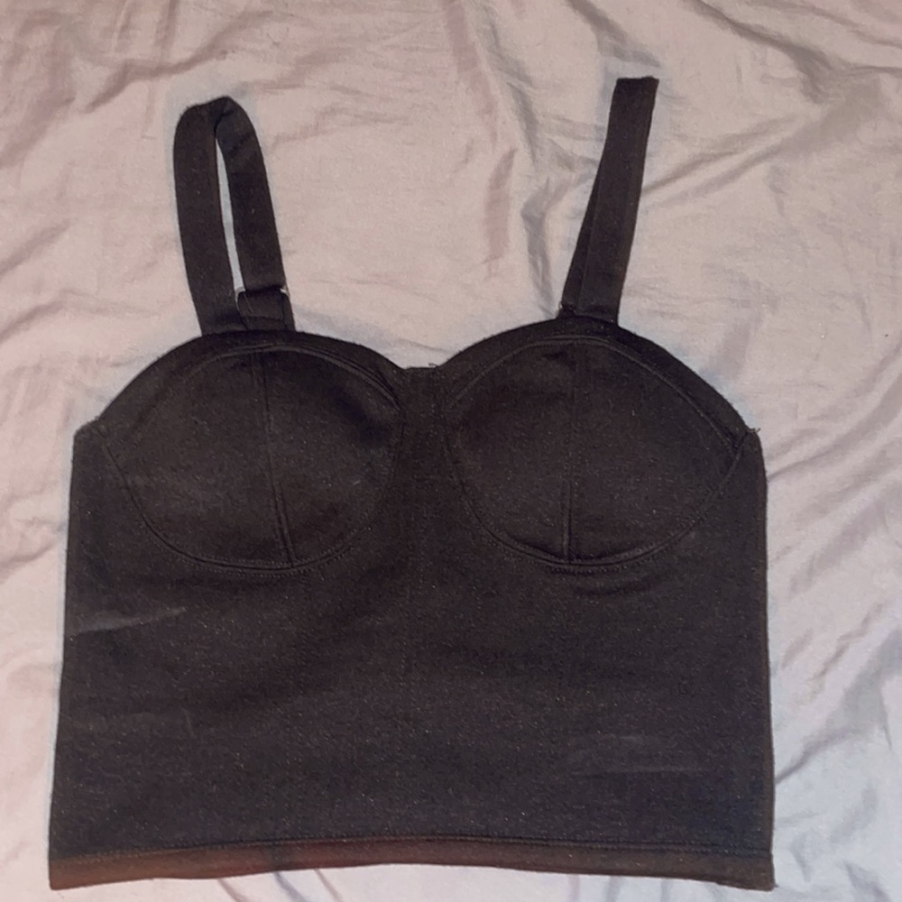 Black medium tank top